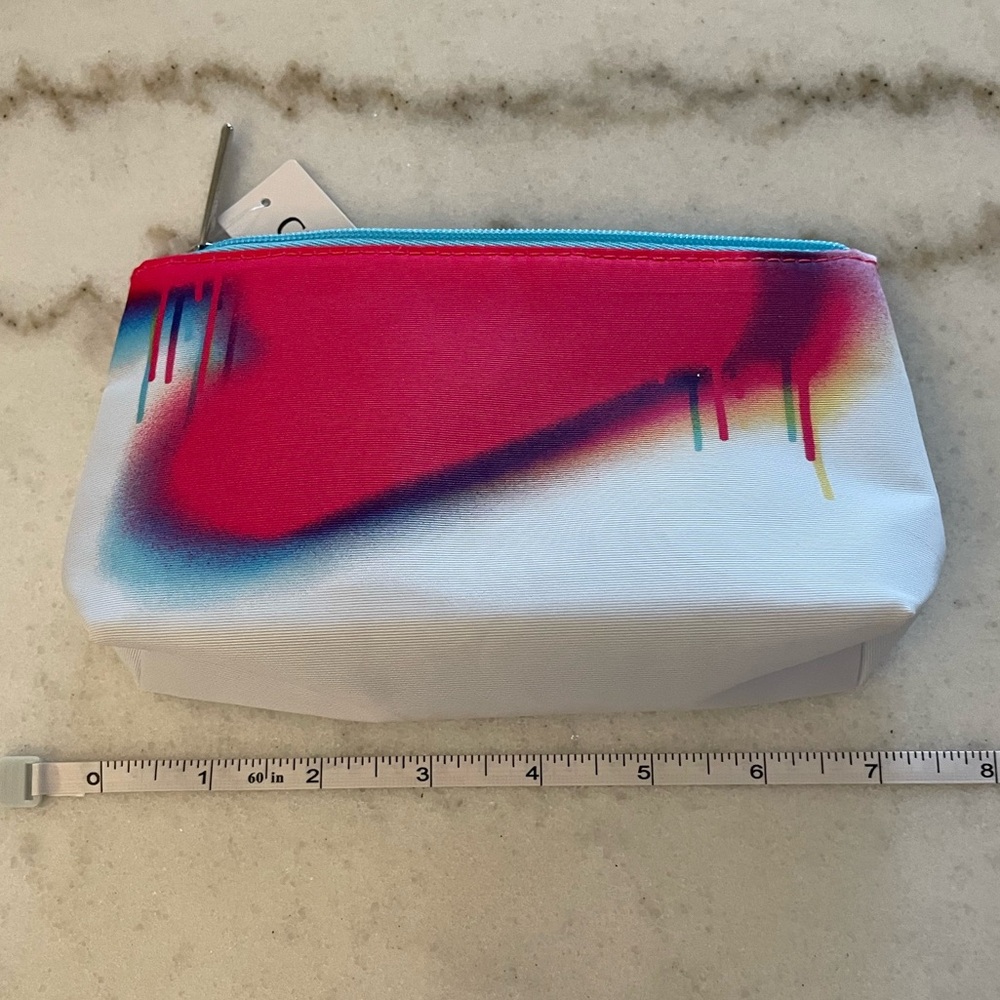 🩵6/$30 — Clinique Multicolor Cosmetic Bag - Picture 4 of 5